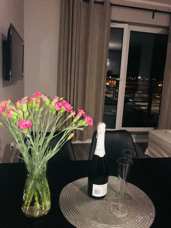 Apartament Przy Aquaparku W Redzie Rumia Buitenkant foto
